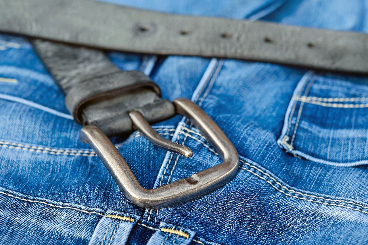 blue jeans, belt, belt buckle-2160265.jpg